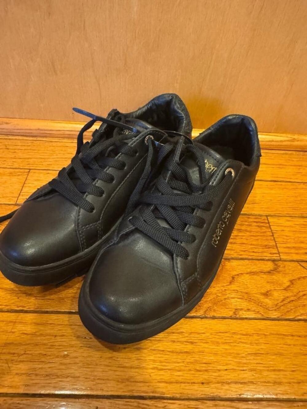 Roberto Cavalli black sneaker size 37 us 6.5(sh20000